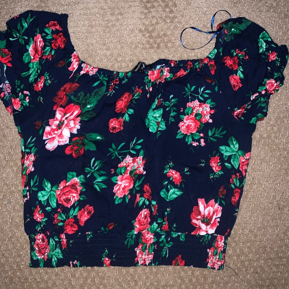 Crop top